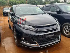 Toyota Harrier 2.0 2015 Black
