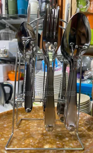 24pcs Cutlery Set With Stand