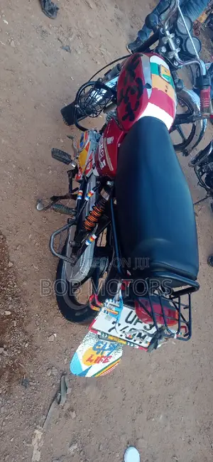 Bajaj Boxer 100 2021 Red