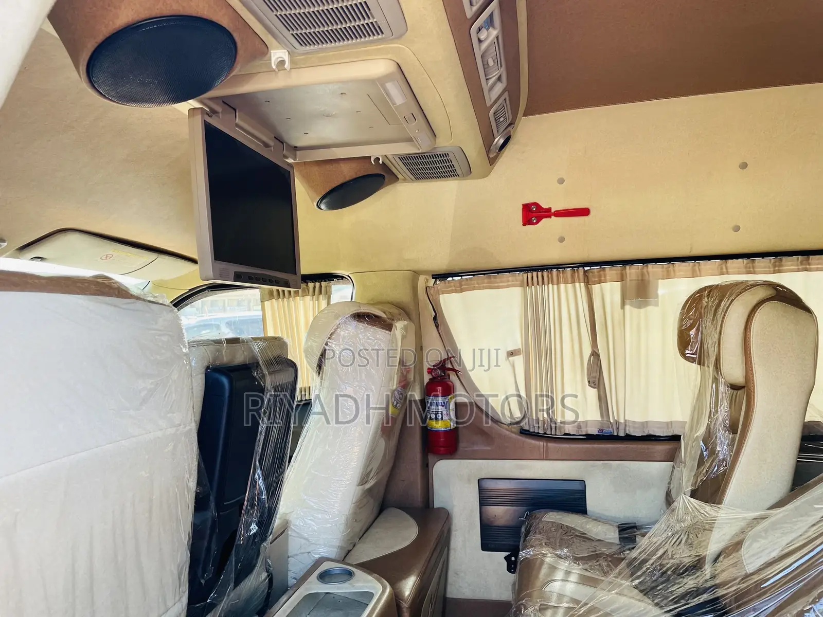 Toyota Grand HiAce 2019 Silver