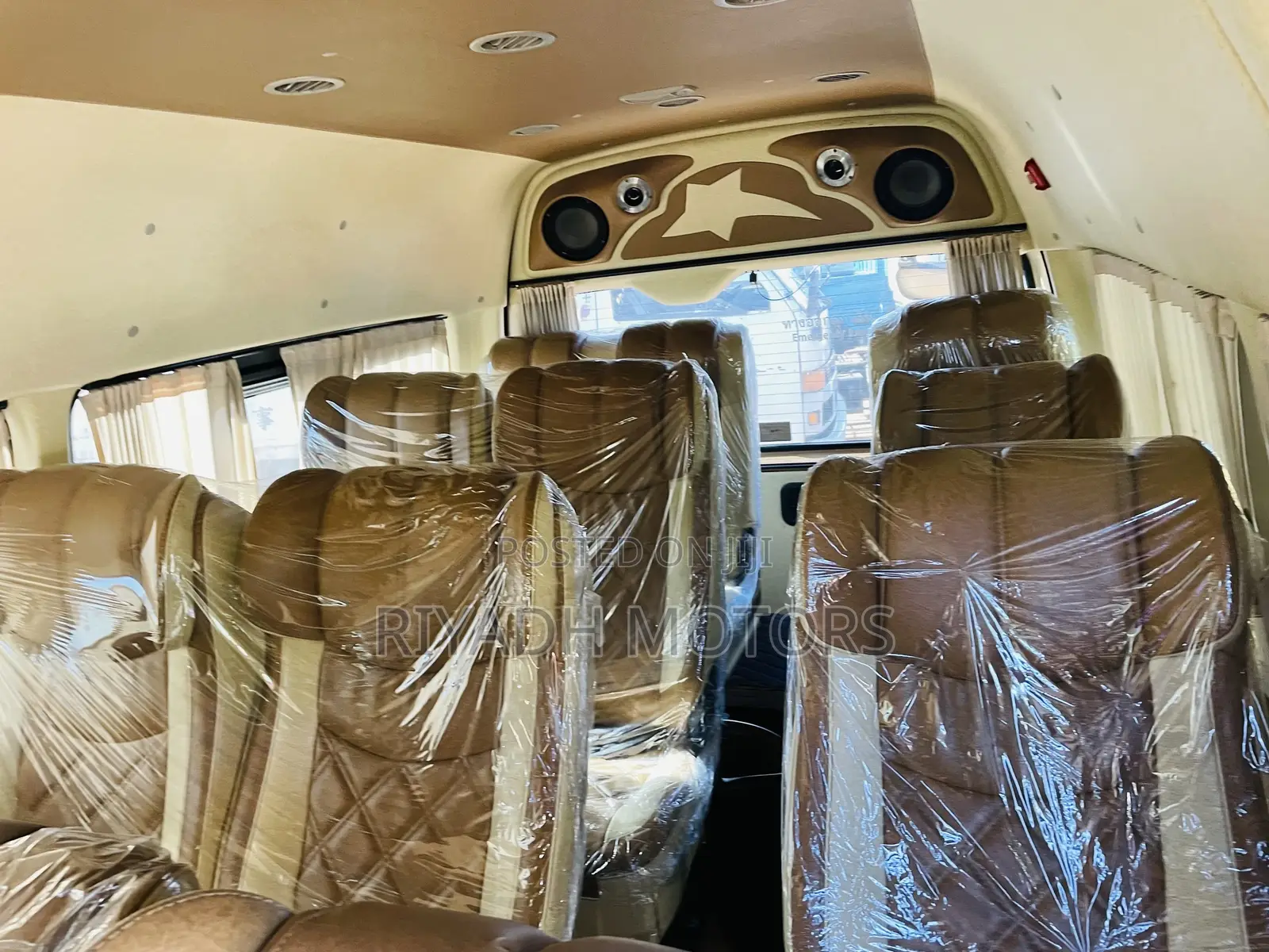 Toyota Grand HiAce 2019 Silver