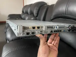 Server HP ProLiant DL360 Gen10 32GB Intel Xeon HDD 640GB