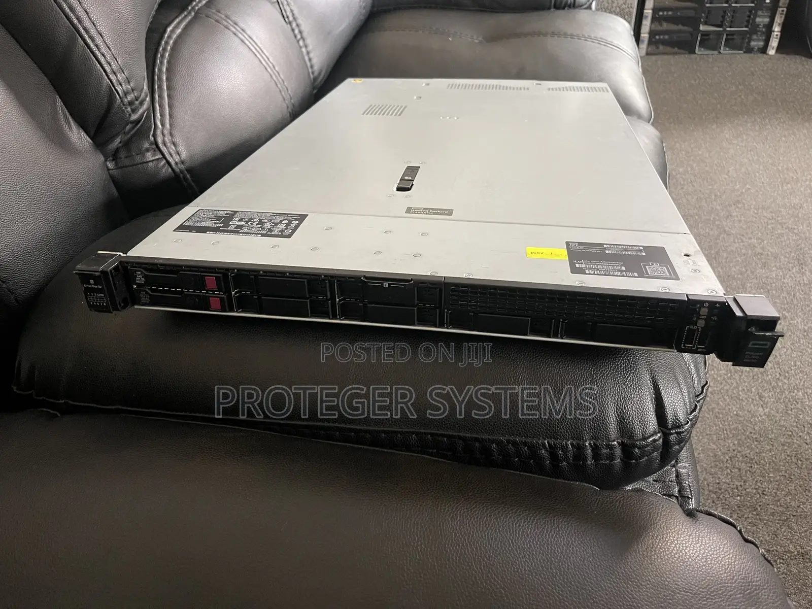 Server HP ProLiant DL360 Gen10 32GB Intel Xeon HDD 640GB
