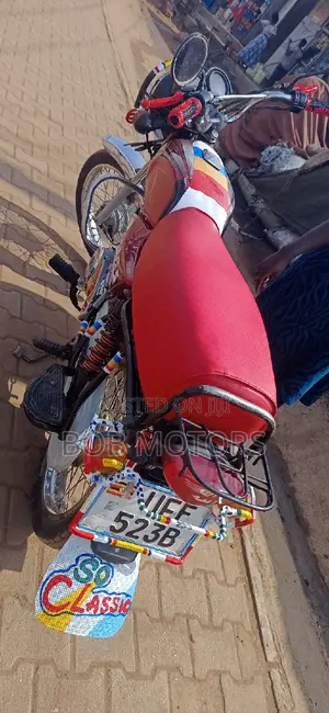 Bajaj Boxer 2021 Red