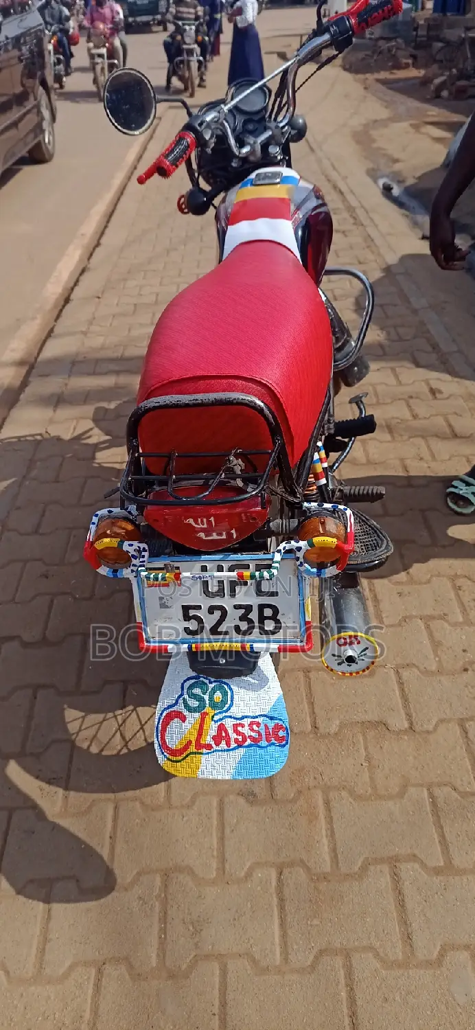 Bajaj Boxer 2021 Red