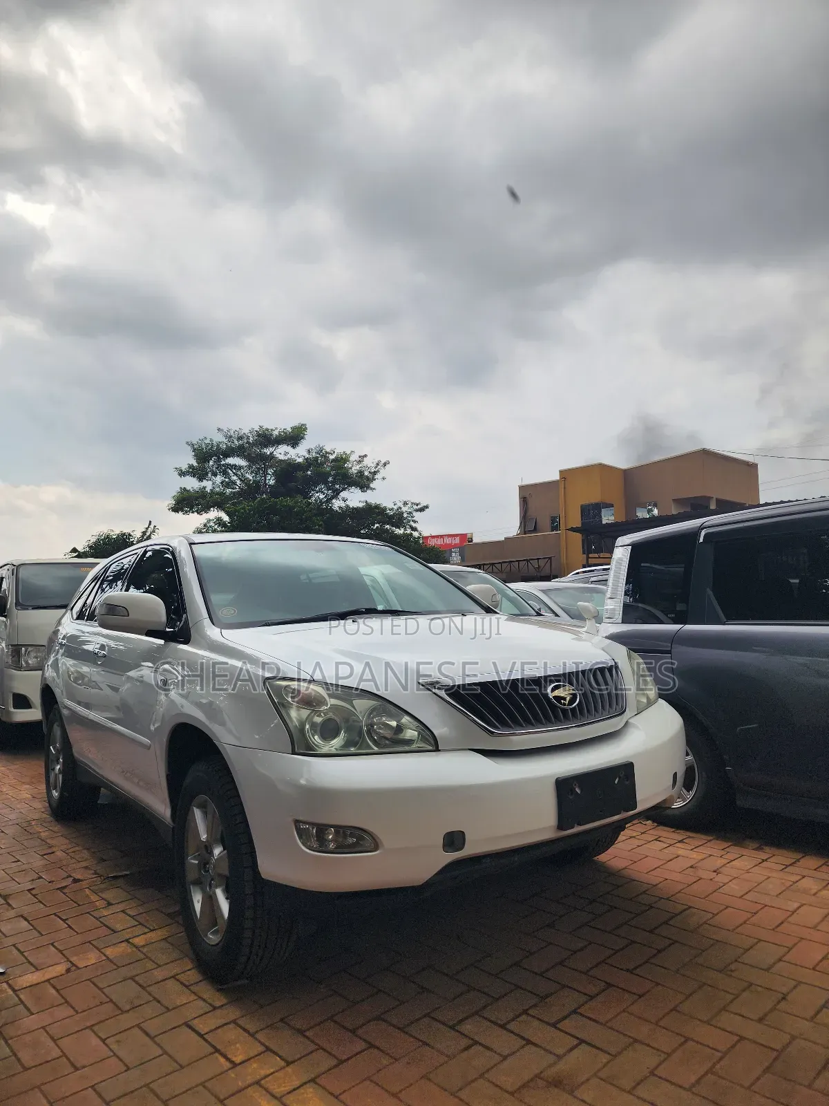 Toyota Harrier 2011 White