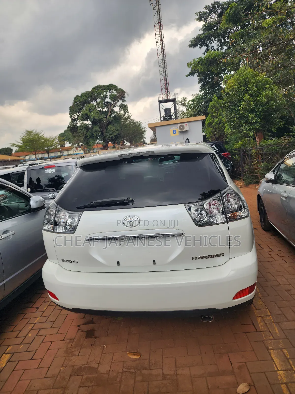 Toyota Harrier 2011 White