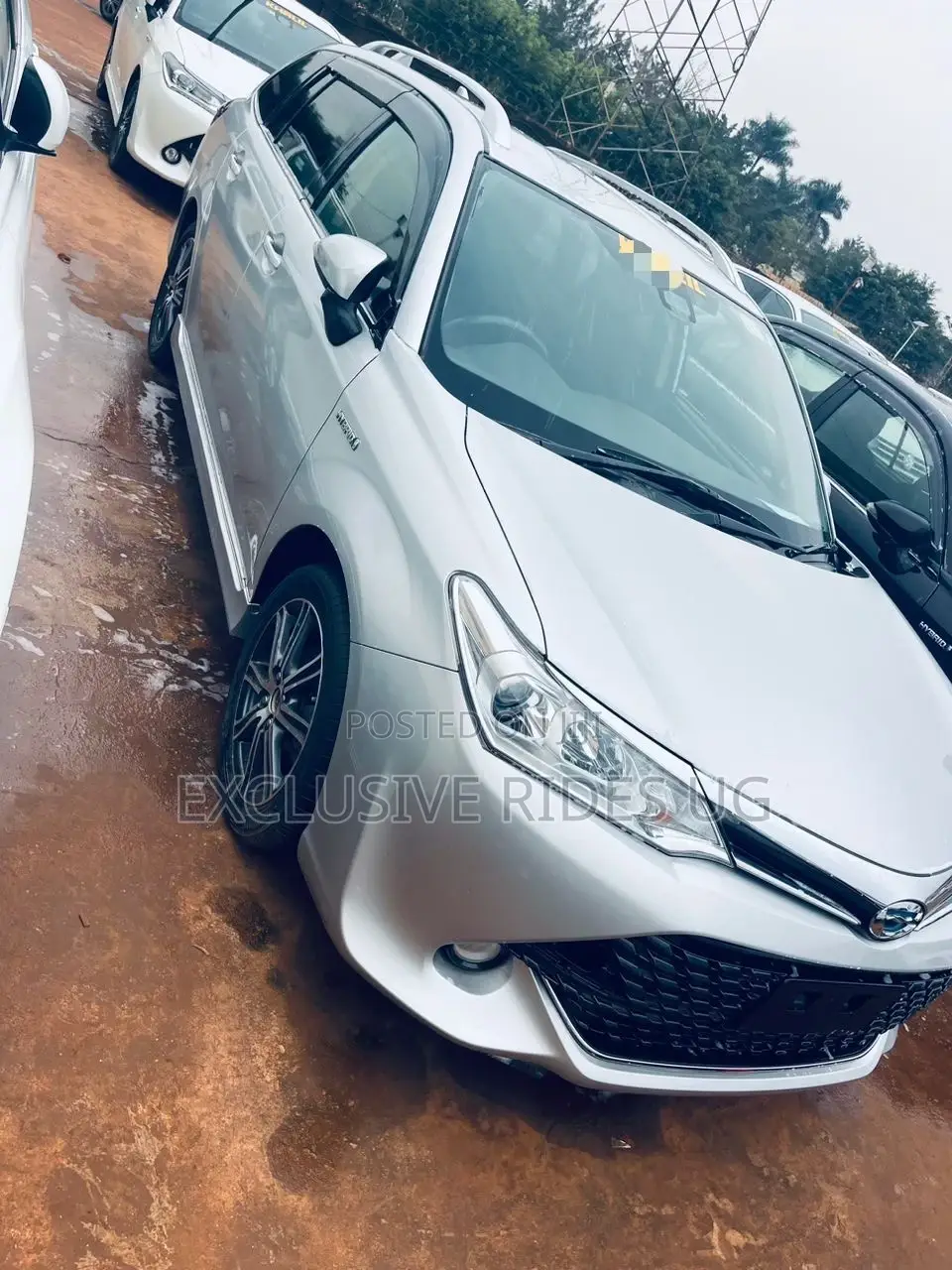 Toyota Corolla Fielder 2016 Silver
