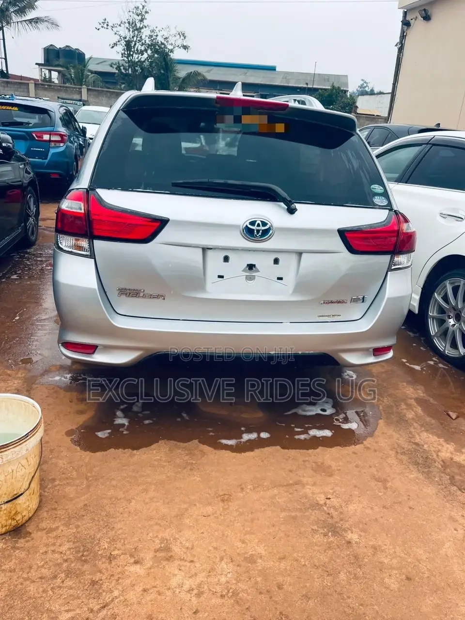 Toyota Corolla Fielder 2016 Silver