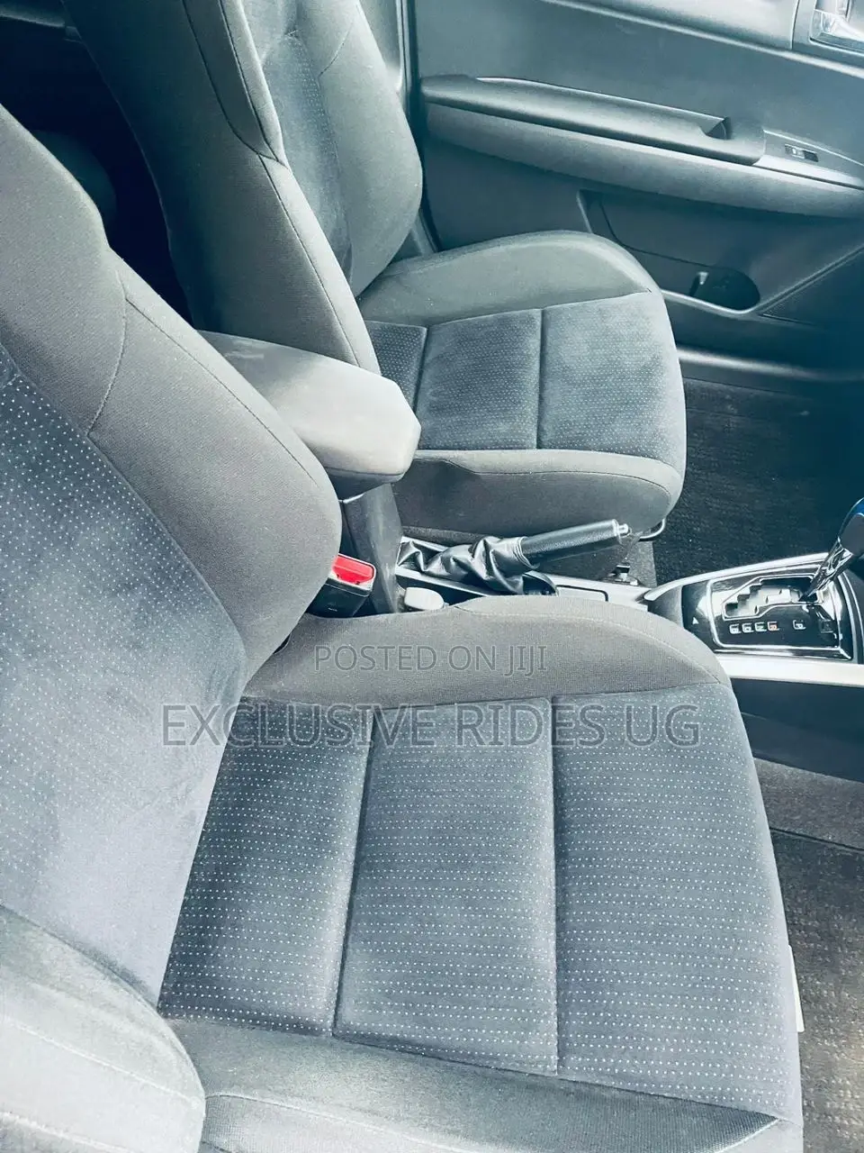Toyota Corolla Fielder 2016 Silver