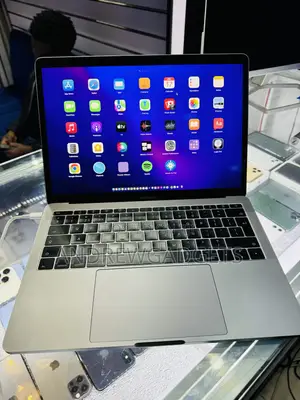 Laptop Apple MacBook Pro 2017 8GB Intel Core I5 SSD 256GB