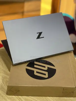 New Laptop HP ZBook Firefly G8 32GB Intel Core i9 SSD 1T