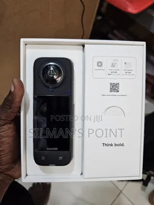 Insta 360 X4
