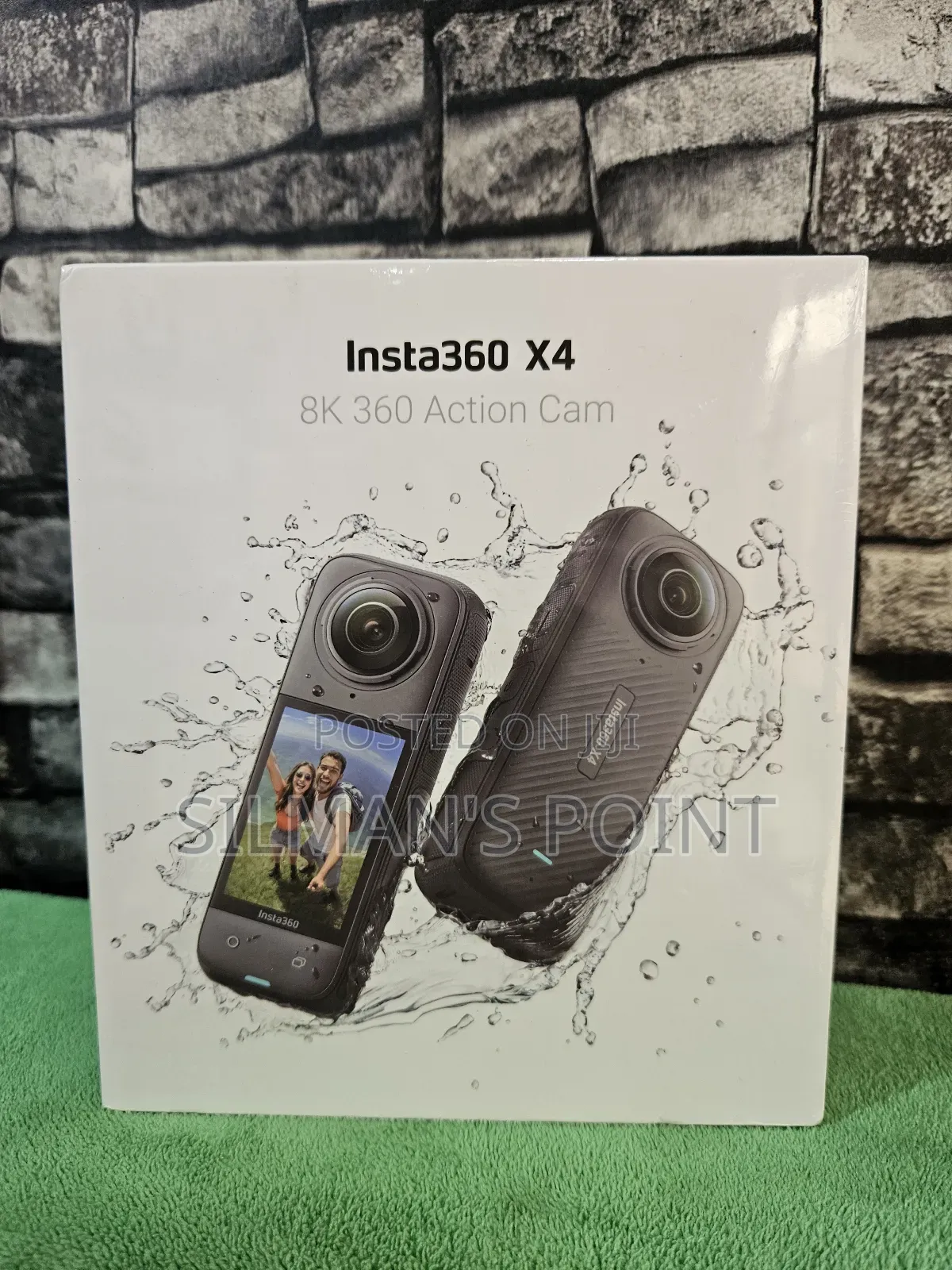 Insta 360 X4