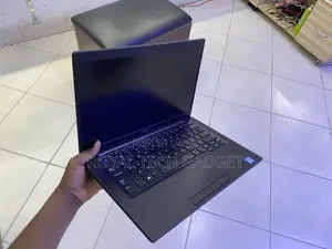 Laptop Dell Latitude 7390 8GB Intel Core I5 SSD 256GB