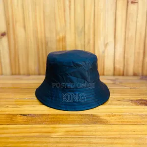 Bucket Hat. Black