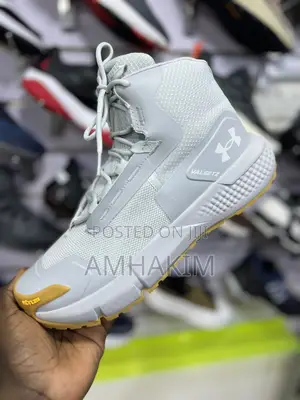 New Under Armour Hiking Boots in Stock