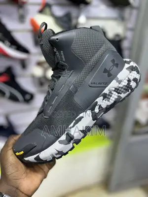 New Under Armour Hiking Boots in Stock