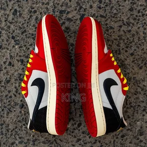 Men's Air Jordan 1 Retro Low OG Trophy Room Away Sneakers