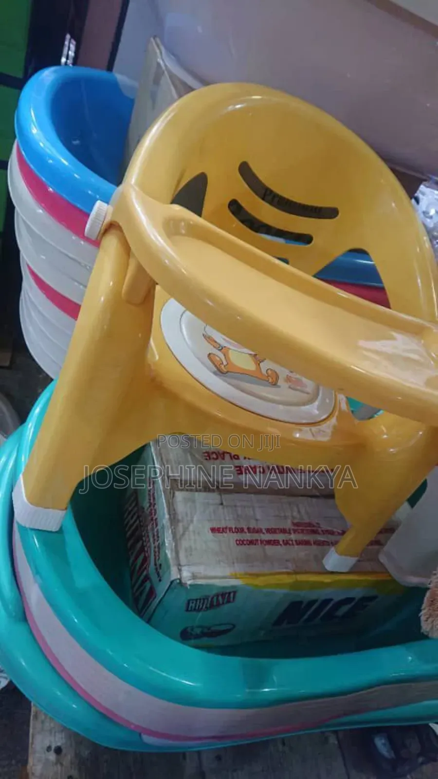 Feeding Chair, Cream
