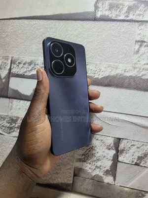 Tecno Spark 20 128 GB Black