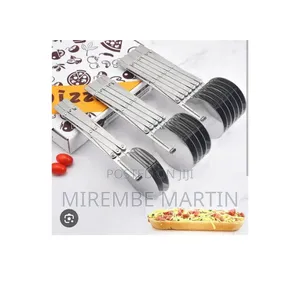 Adjustable Pizza Knife Slice Divider.