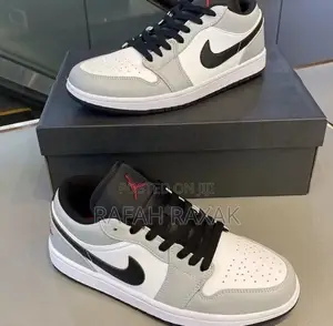 Original Nike Air Jordan 1 Low Light Smoke Grey Sneakers