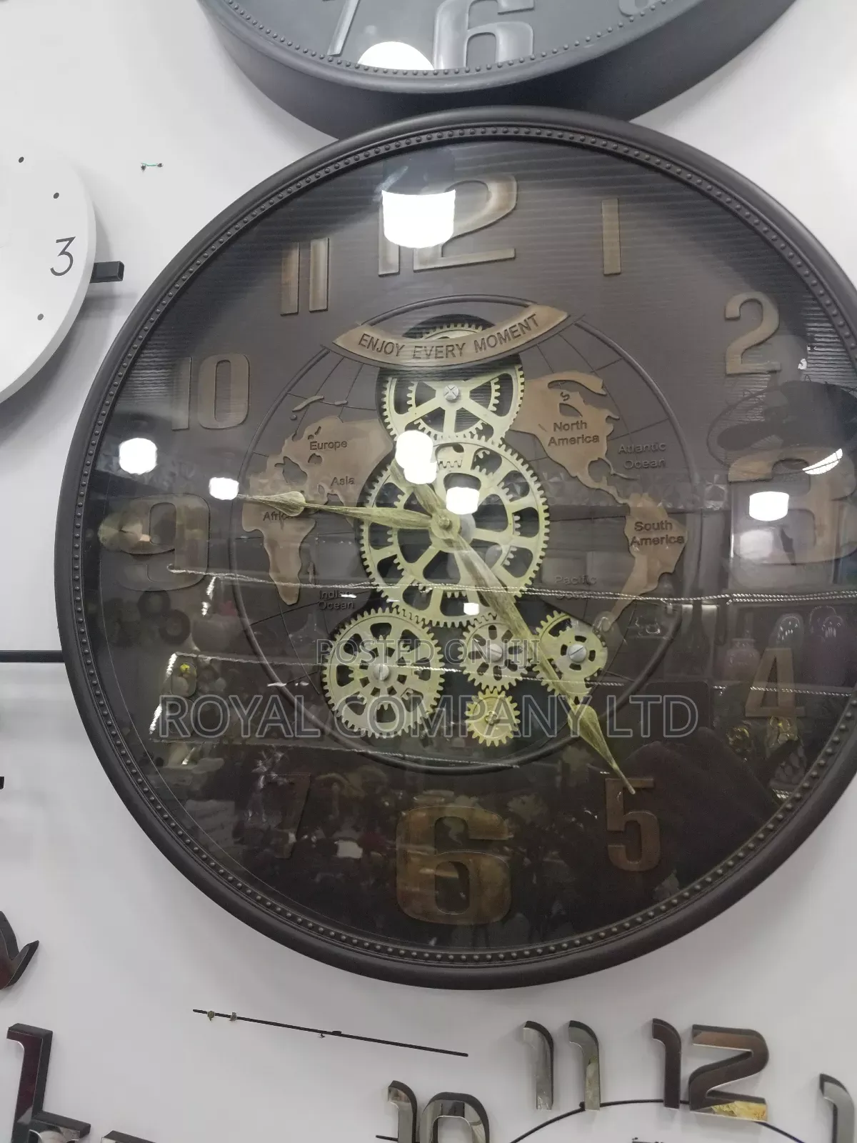 Wall Clock /Skeleton/Moving Motors