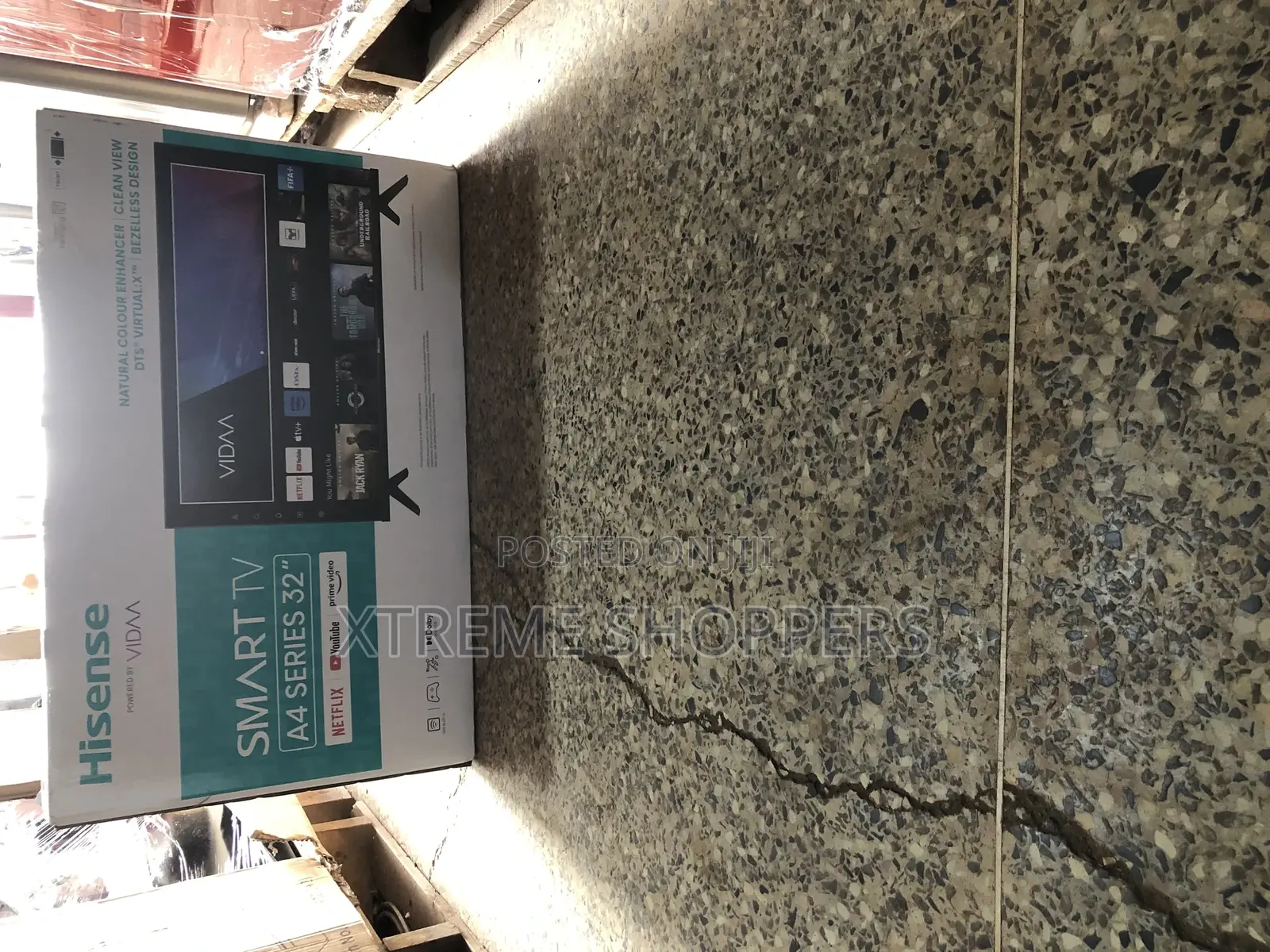 Hisense A4 / Smart TV / 32inches