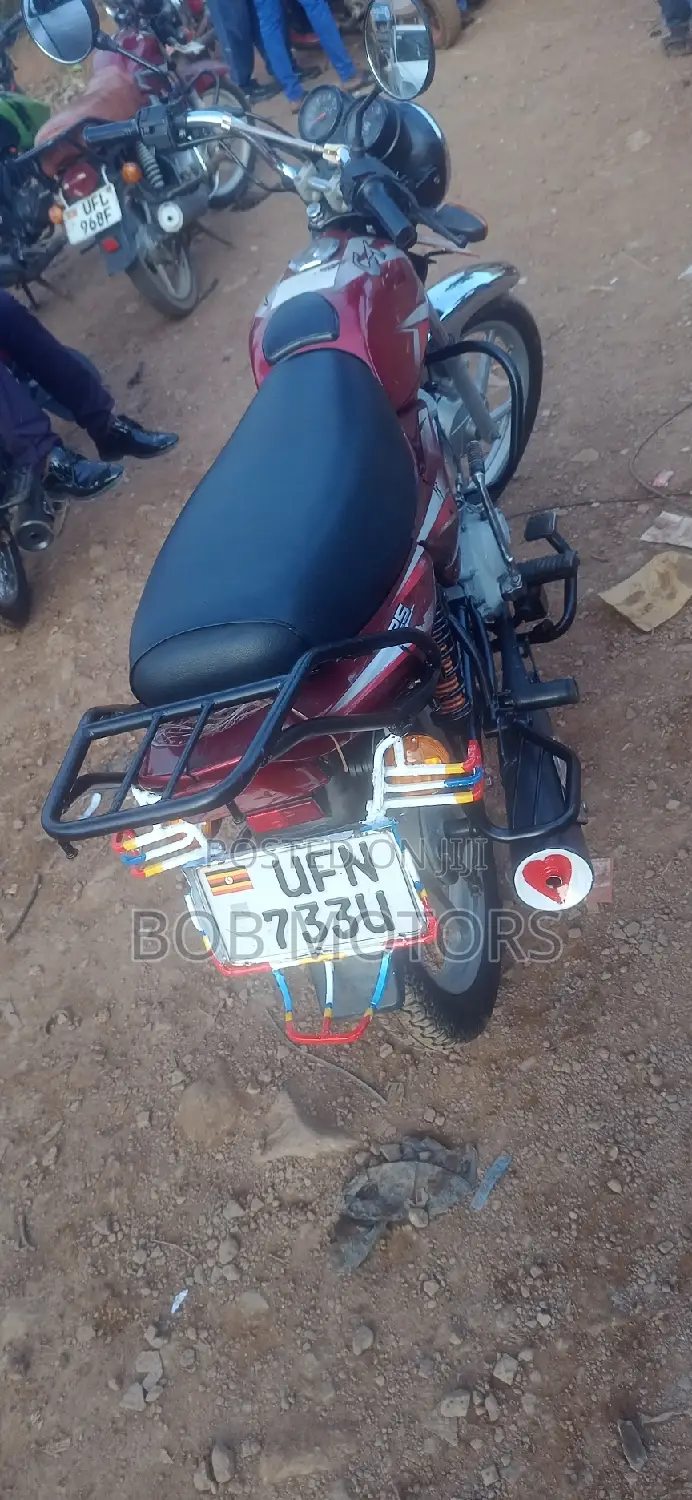 Bajaj CT 110X 2021 Red