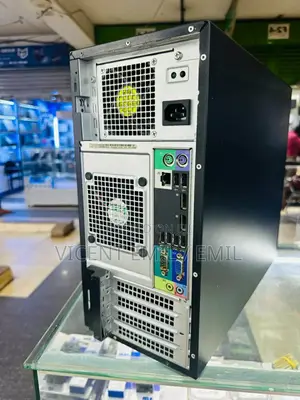 Desktop Computer Dell OptiPlex 7070 8GB Intel Core I5 HDD 500GB