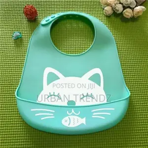 Waterproof Baby Silicone Bibs Kids Feeding Bandanagreen