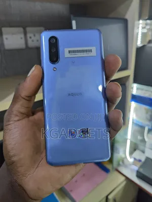 Sharp Aquos Zero 5G Basic 64 GB Blue
