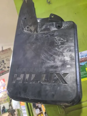Mudflaps/Kilenvu Hilux Revo