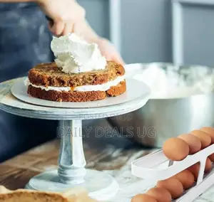 Round Metallic Cake Stand