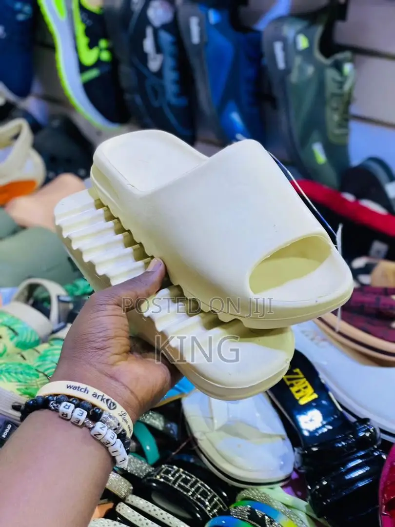 Adidas Yeezy Slide Valid Sandals