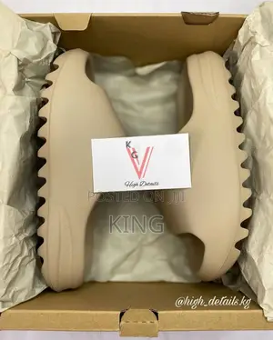 Smart Adidas Yeezy Slide Elegant Sandals