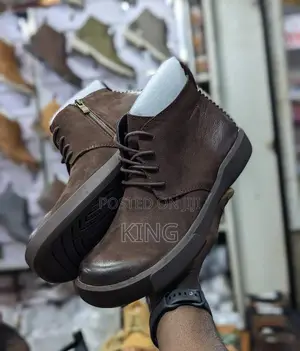Factual Men Leather Boots