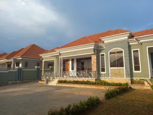 Furnished 5bdrm Mansion in Najjera, Central Division for sale