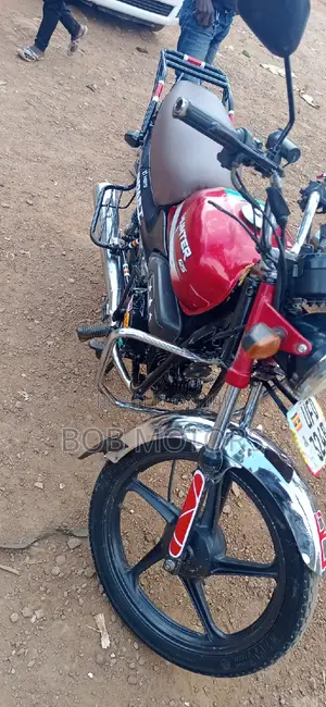 Hero Hunter 125 2021 Red