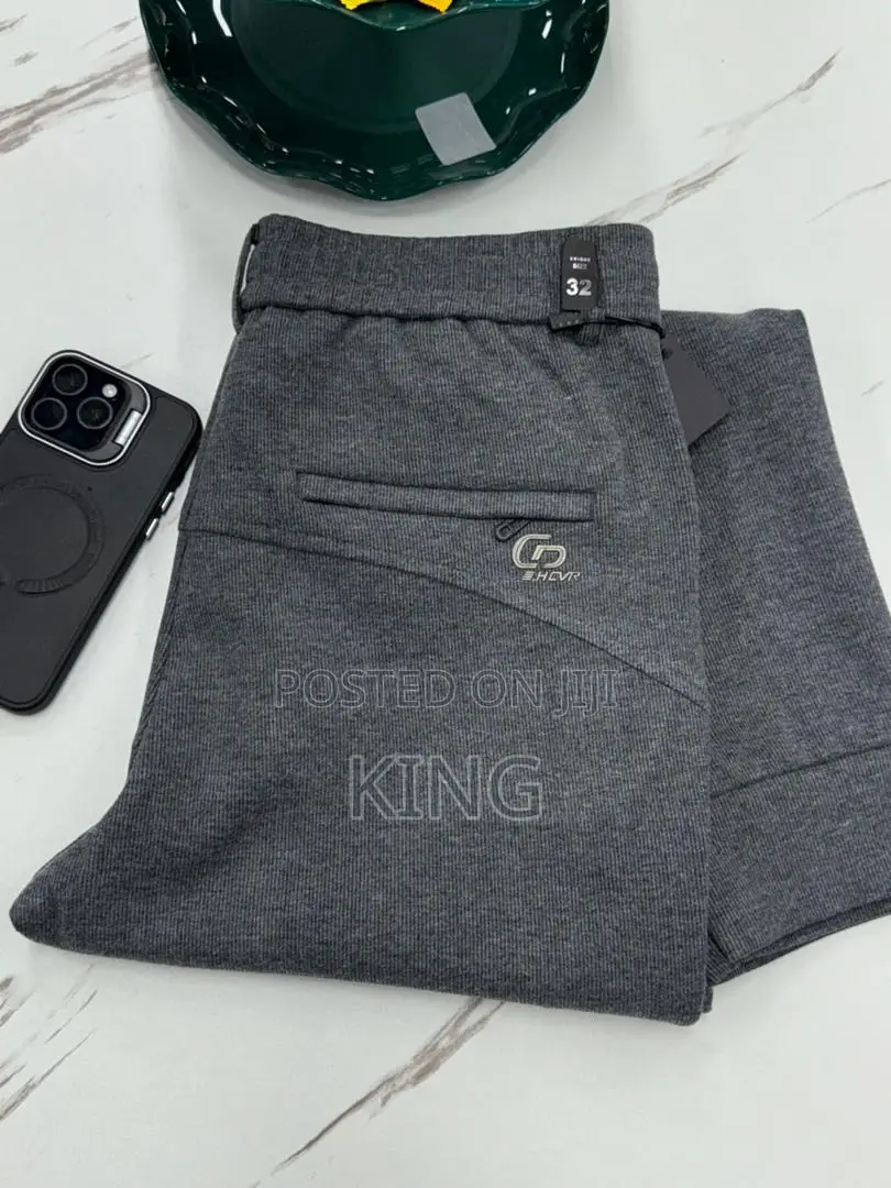 Modish Sweaterpants