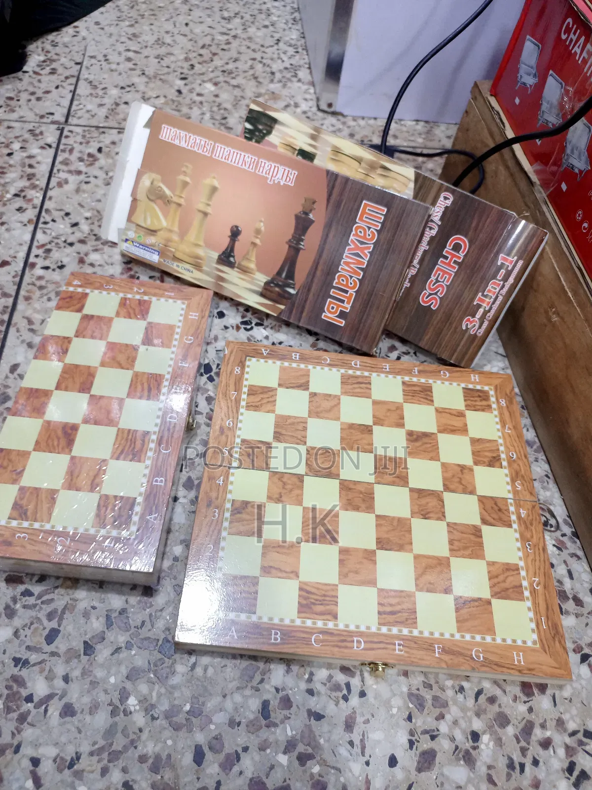 3-in-1 Portable Chess ( Chess, Checkers and Backgammon)