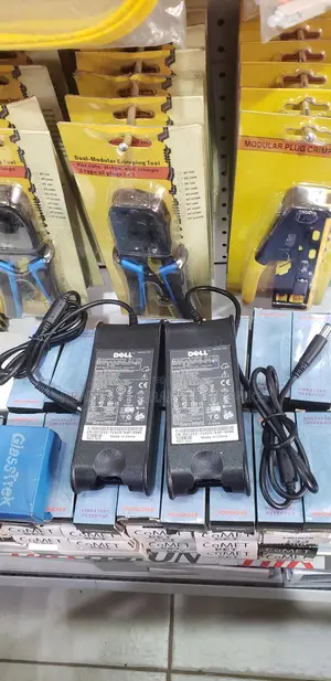 Dell Adaptor ( Big Pin )