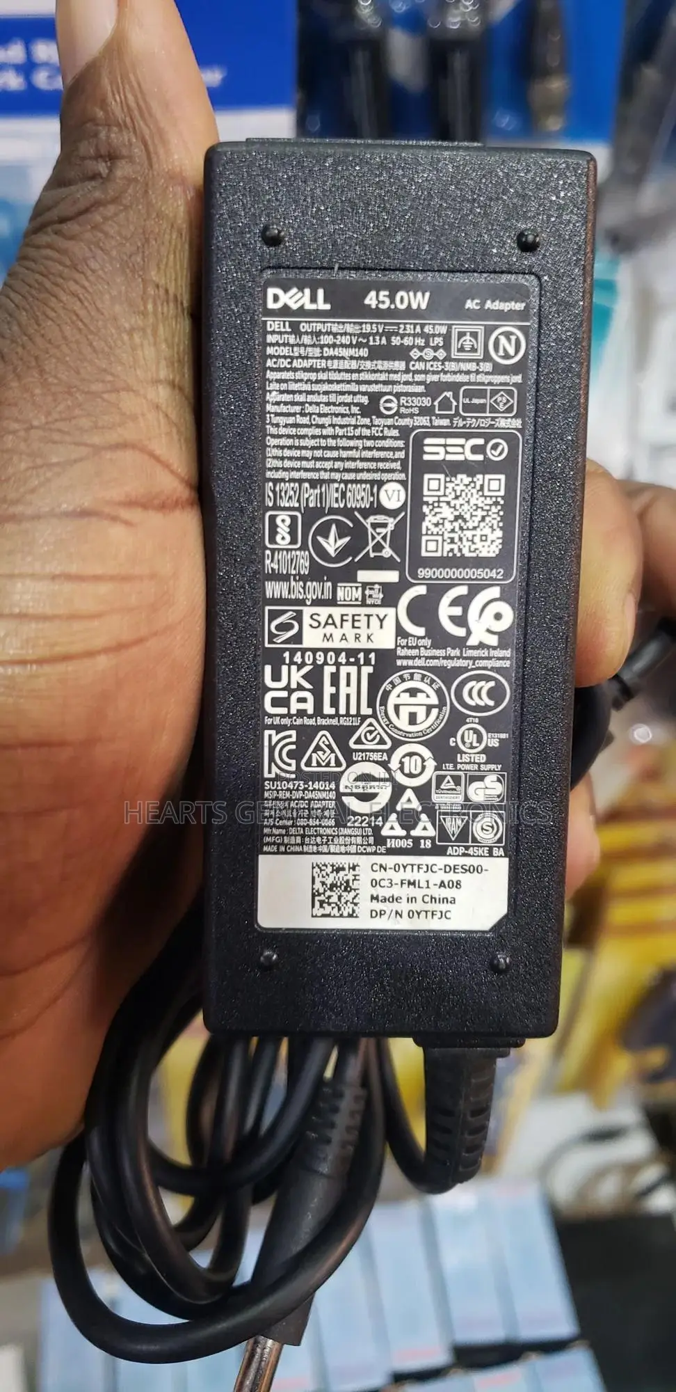 Dell Adaptor ( Big Pin )