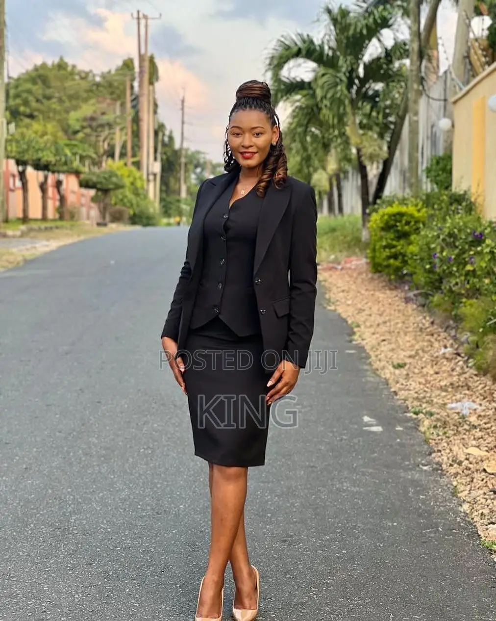 Proper Women Suit