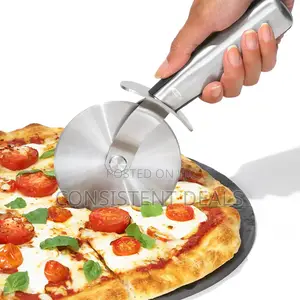 Handheld Pizza Cutter