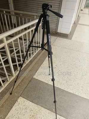 Heavy Duty Professional Camera Tripod Stand