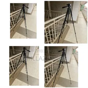 Professional Strong Camera Tripod Stand