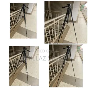 Professional Strong Camera Tripod Stand