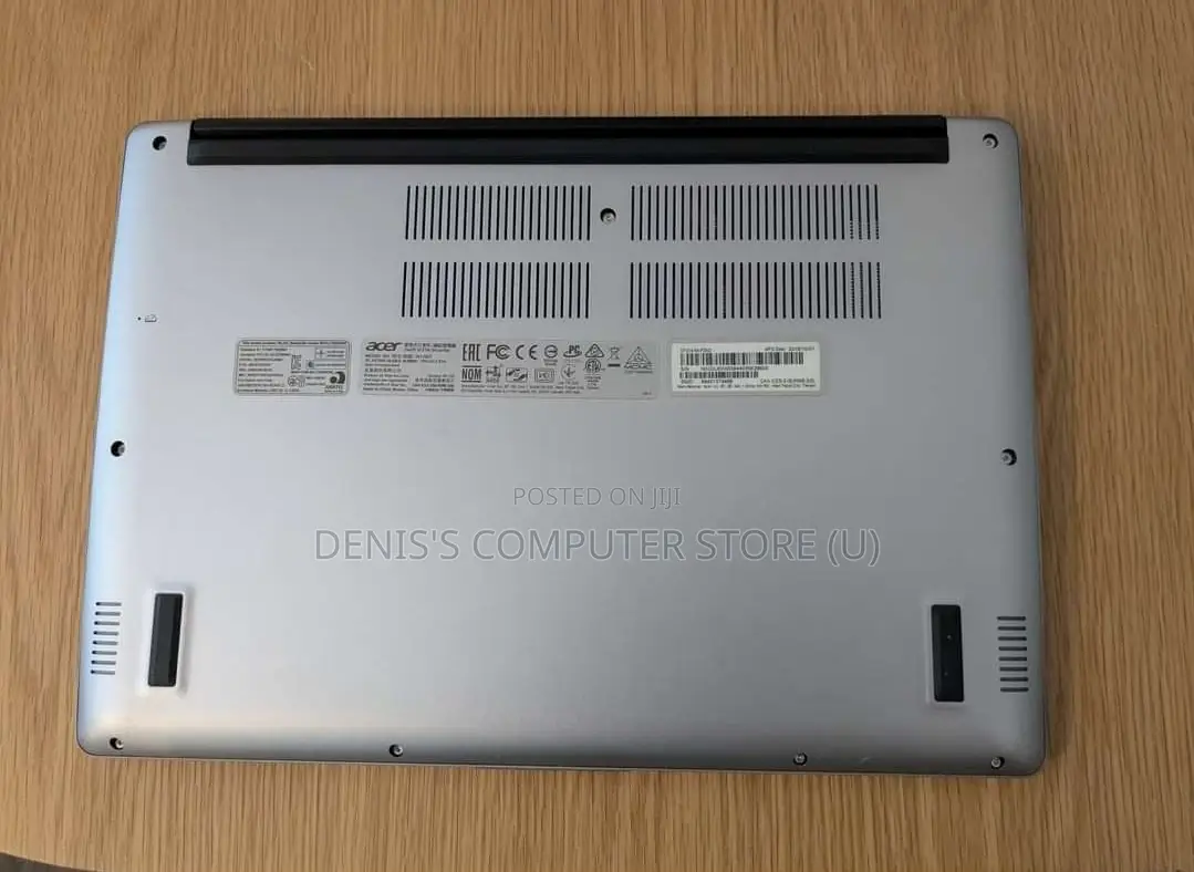 Laptop Acer Switch v 10 4GB Intel Core I3 HDD 256GB